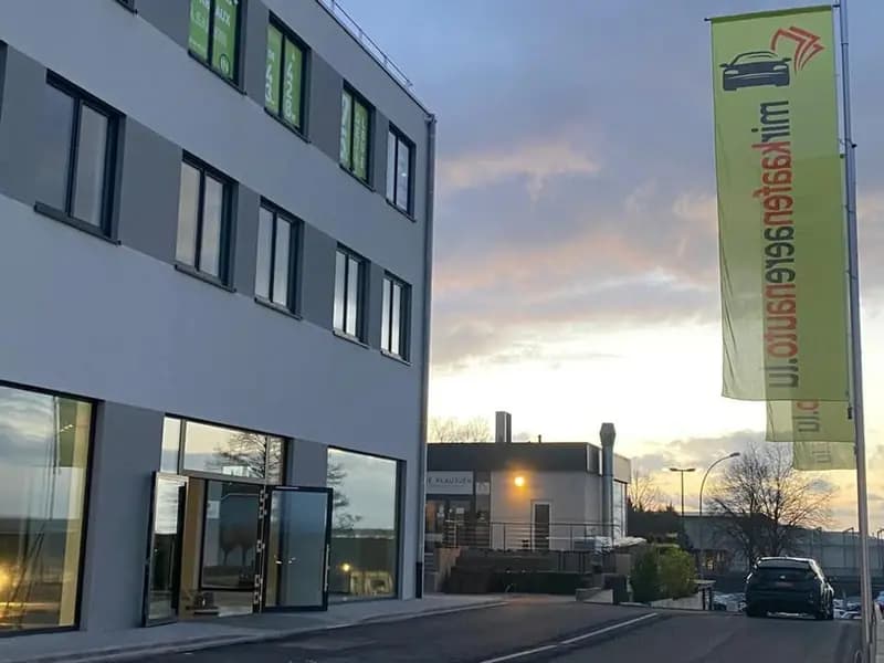 MKAA Autohaus Außenansicht - Fahrzeugankauf Luxemburg